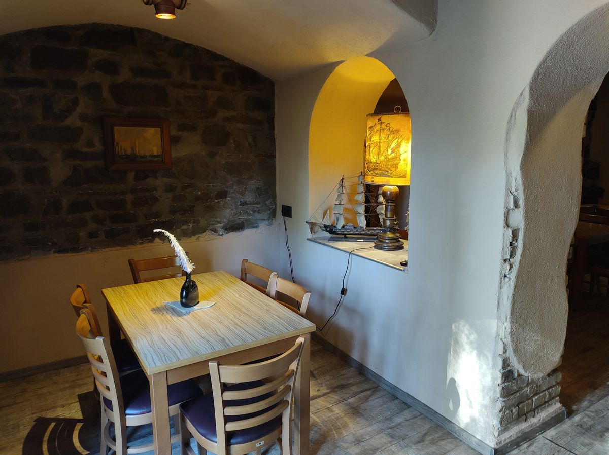 Löwenburg Restaurant Innenbereich