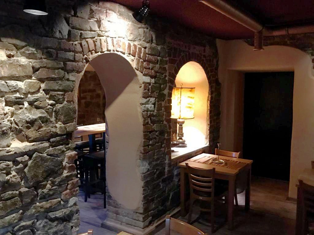 Löwenburg Restaurant Innenbereich Löwenburg Restaurant Innenbereich