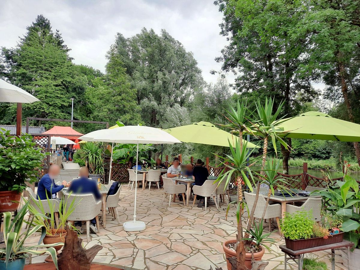 Löwenburg Herchen Terasse Löwenburg Herchen Terasse